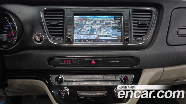 Kia Canival 2019 — photo 20