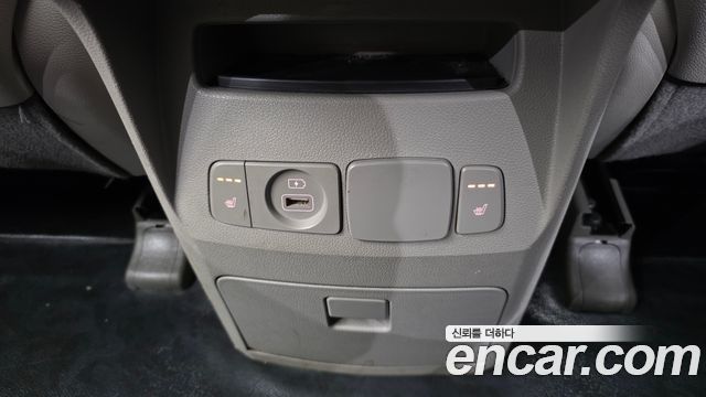 Kia Canival 2019 — photo 25