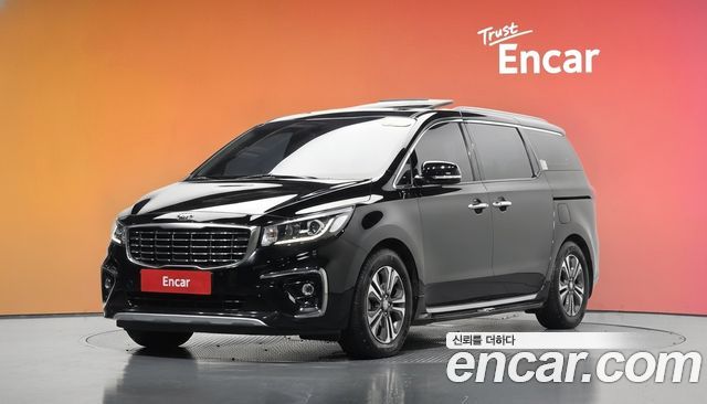 Kia Canival 2019 — photo 1