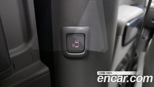 Kia Canival 2019 — photo 28