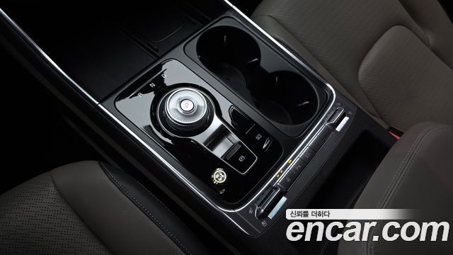 Kia Canival 2025 — photo 12