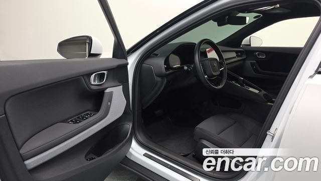 Polestar Polestar 2 2025 — photo 13