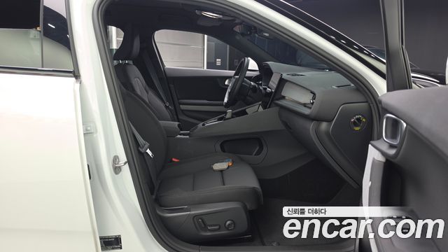 Polestar Polestar 2 2025 — photo 17