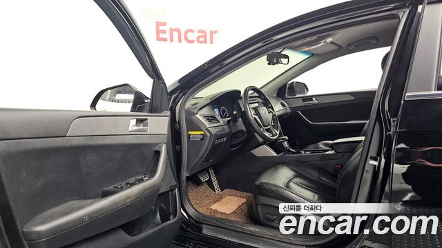 Hyundai Sonata 2015 — photo 13