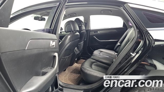 Hyundai Sonata 2015 — photo 18