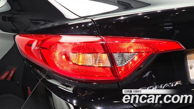 Hyundai Sonata 2015 — photo 9