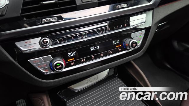 BMW X4 2020 — photo 29