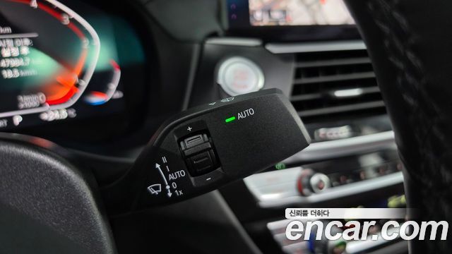 BMW X4 2020 — photo 32