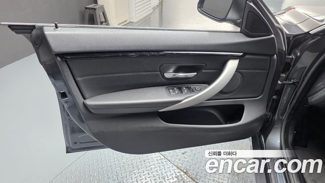 BMW 4-Series 2019 — photo 14