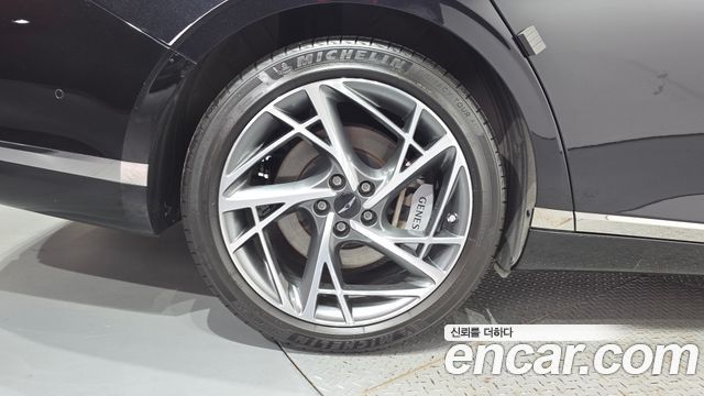 Genesis G90 2022 — photo 5