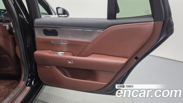 Genesis G90 2022 — photo 15
