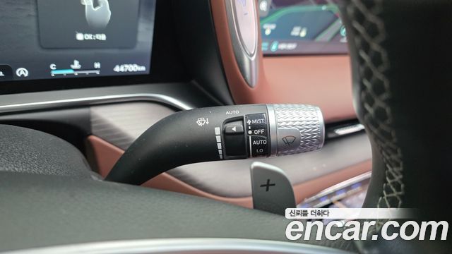 Genesis G90 2022 — photo 30