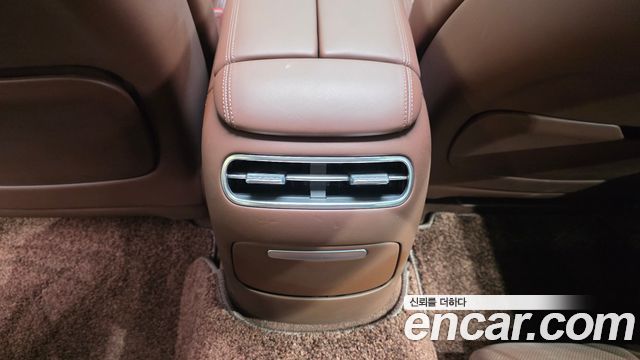 Genesis G90 2022 — photo 38