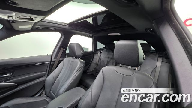 BMW Gran Turismo 2020 — photo 18