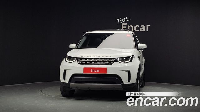 Land Rover Discovery 2018 — photo 3
