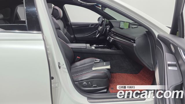 Genesis G80 2022 — photo 16