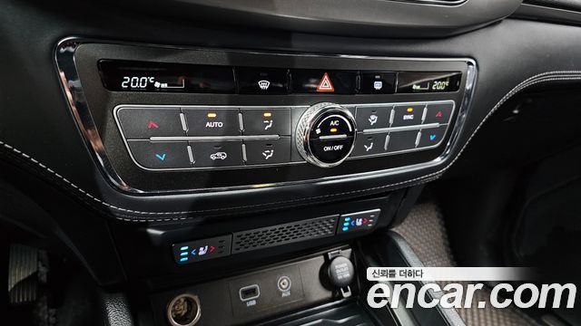 KG Mobility Rexton 2019 — photo 29