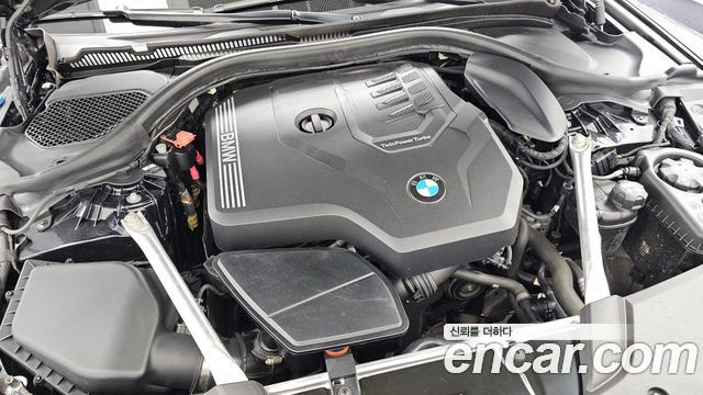 BMW 5-Series 2022 — photo 6