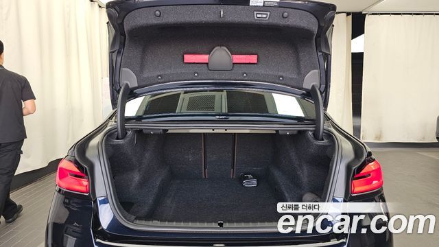 BMW 5-Series 2022 — photo 26