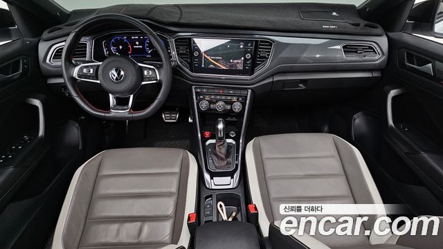 Volkswagen T-Roc 2022 — photo 10