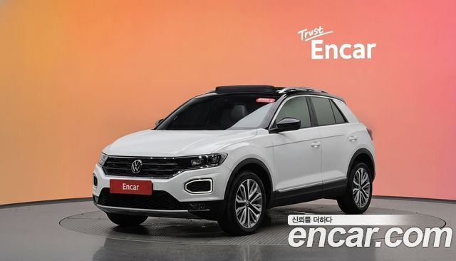 Volkswagen T-Roc 2022 — photo 1