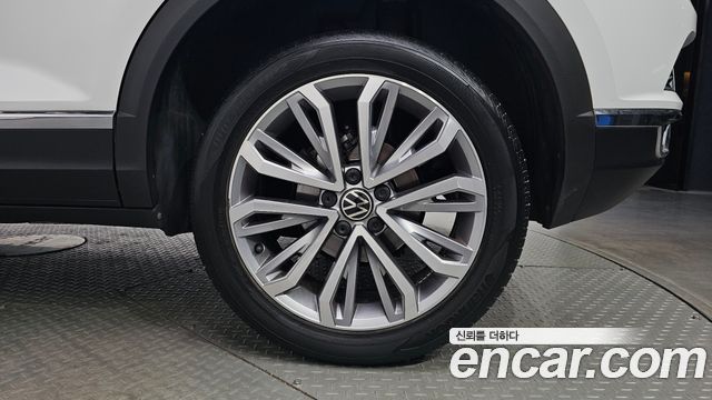 Volkswagen T-Roc 2022 — photo 7