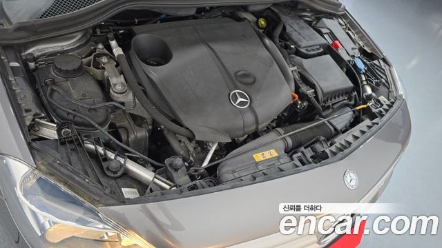 Mercedes-Benz B-Class 2012 — photo 6