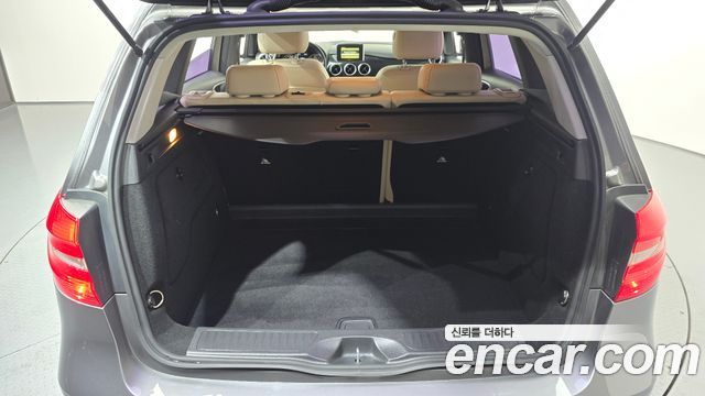 Mercedes-Benz B-Class 2012 — photo 26