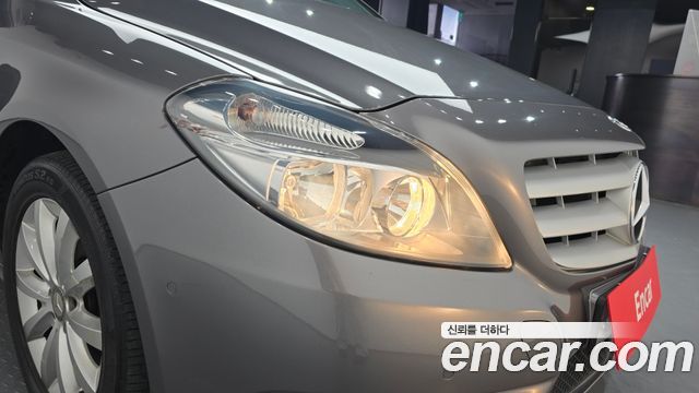 Mercedes-Benz B-Class 2012 — photo 8