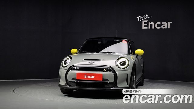 Mini Cooper 2023 — photo 3