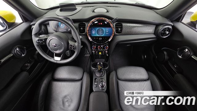 Mini Cooper 2023 — photo 10