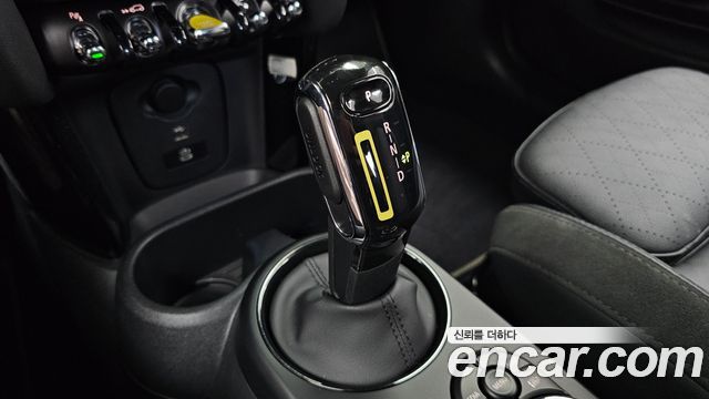 Mini Cooper 2023 — photo 12