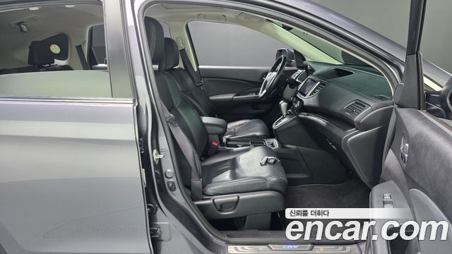Honda CR-V 2016 — photo 16