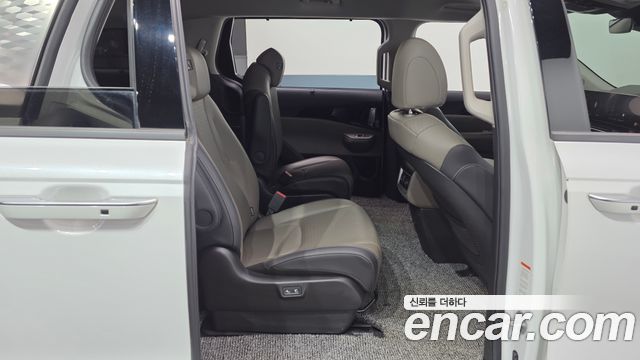 Kia Canival 2024 — photo 17