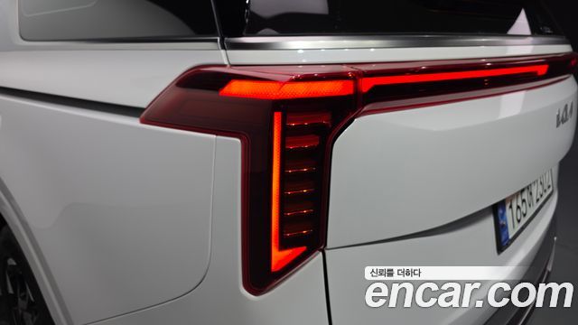 Kia Canival 2024 — photo 9
