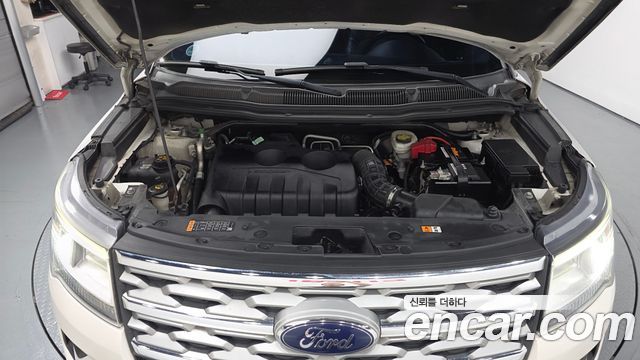 Ford Explorer 2018 — photo 6