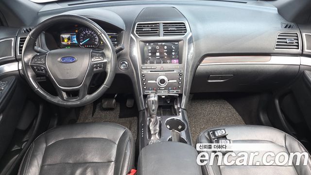 Ford Explorer 2018 — photo 10