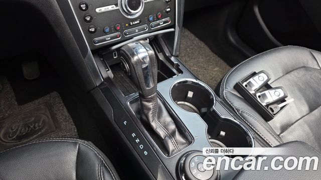 Ford Explorer 2018 — photo 12