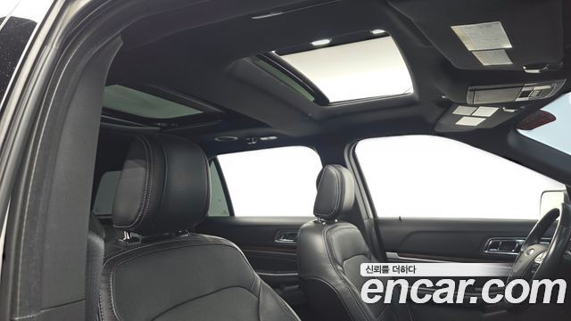 Ford Explorer 2018 — photo 22
