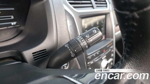 Ford Explorer 2018 — photo 24