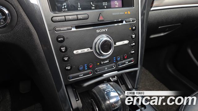 Ford Explorer 2018 — photo 29