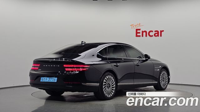 Genesis G80 2023 — photo 2