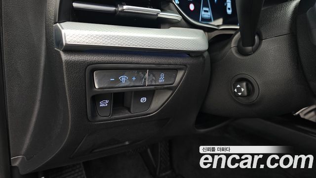 Genesis G80 2023 — photo 24