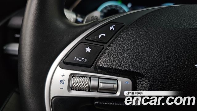 Genesis G80 2023 — photo 30