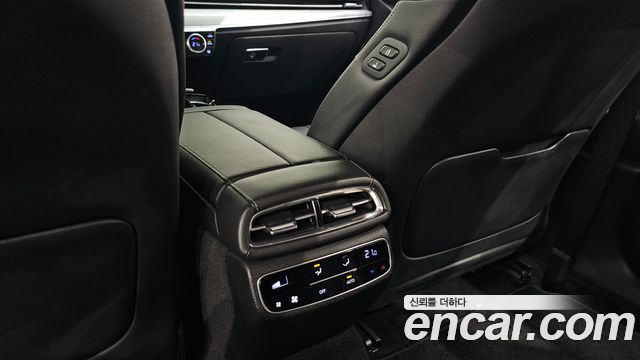Genesis G80 2023 — photo 35