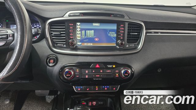 Kia Sorento 2016 — photo 19