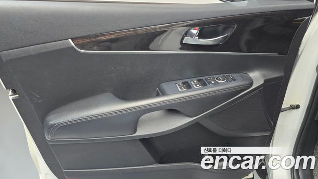 Kia Sorento 2016 — photo 14