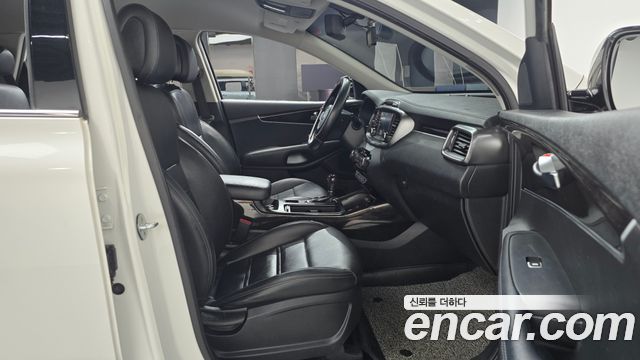 Kia Sorento 2016 — photo 16