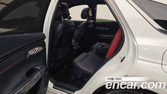 Genesis GV70 2024 — photo 16