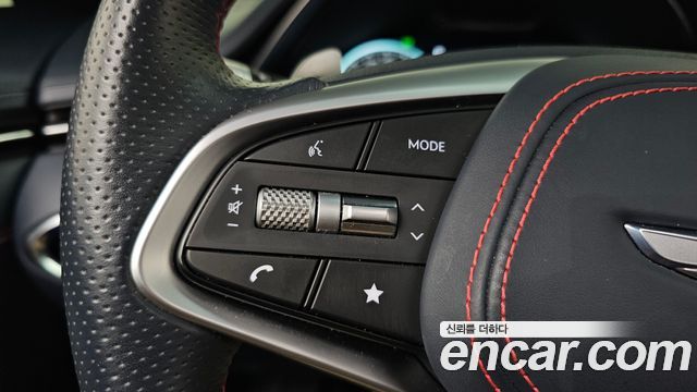 Genesis GV70 2024 — photo 32